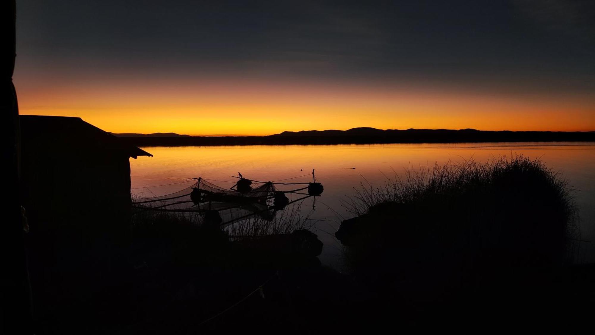 Uros Utasa Lodge Puno Bagian luar foto