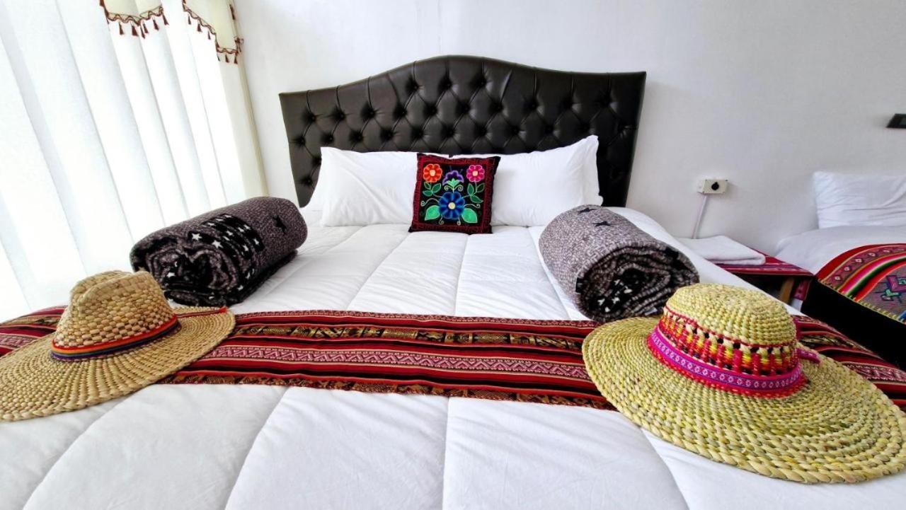 Uros Utasa Lodge Puno Bagian luar foto