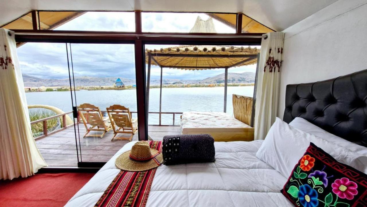 Uros Utasa Lodge Puno Bagian luar foto